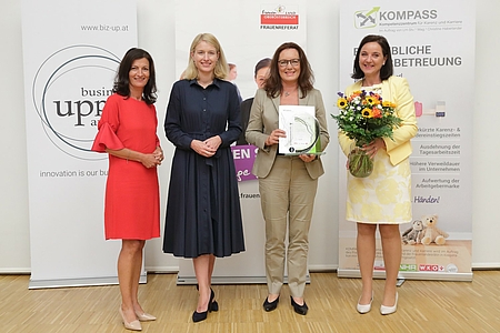 Frauenförderpreis Gewinnerin Kategorie Einzelpersonen – Astrid Siegel  ©Land OÖ/Grilnberger