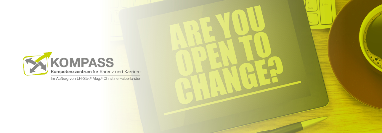 Header mit KOMPASS Logo und Text "Are you open to Change?"
